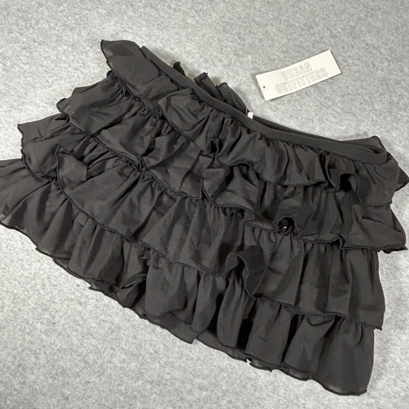 Urban Outfitters Dresses & Skirts - Urban Outfitters Out From Under Cammy Ruffle Skort Womens‎ XS Black Tiered Mini